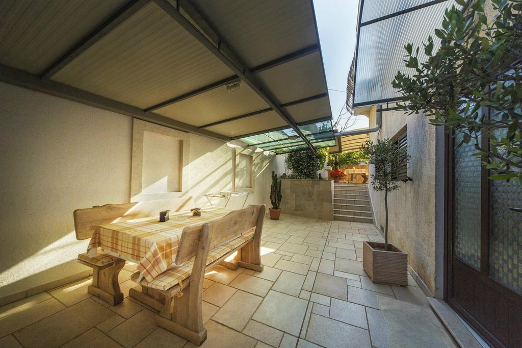 Apartments Jurisevic ウマグ エクステリア 写真